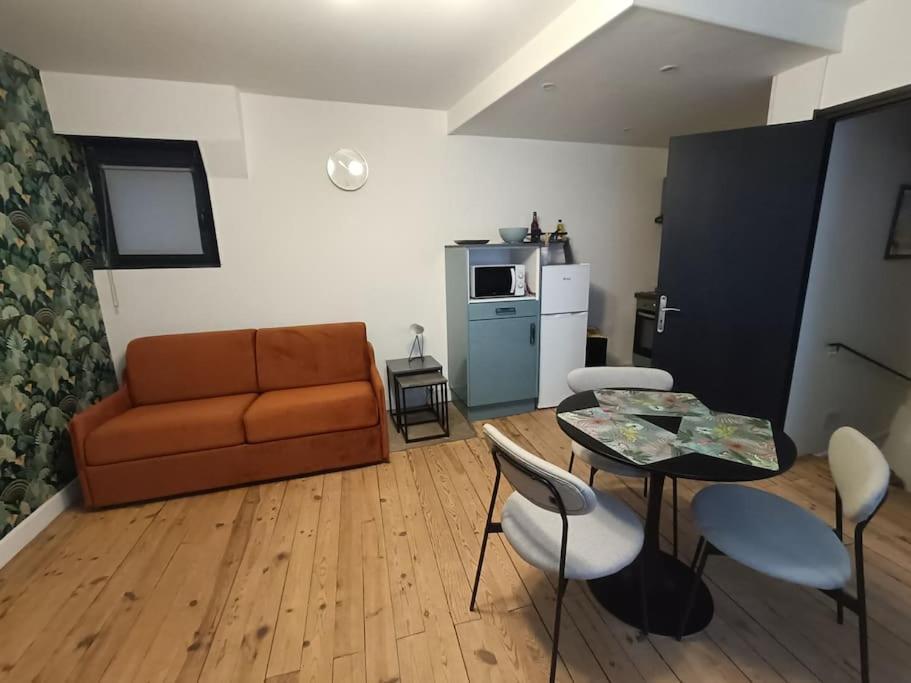 Holiday home Charmante Maison De Les 2b46 Cahors